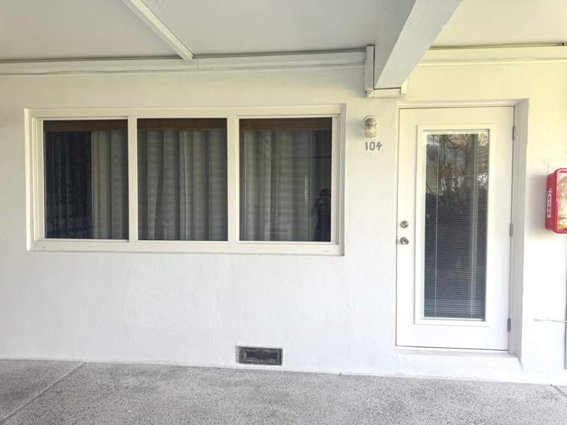 1 bedroom Stock Cooperative at 801 Atlantic Shores Boulevard #104, Diplomat Garden Co-Op, Hallandale Beach — photo 4