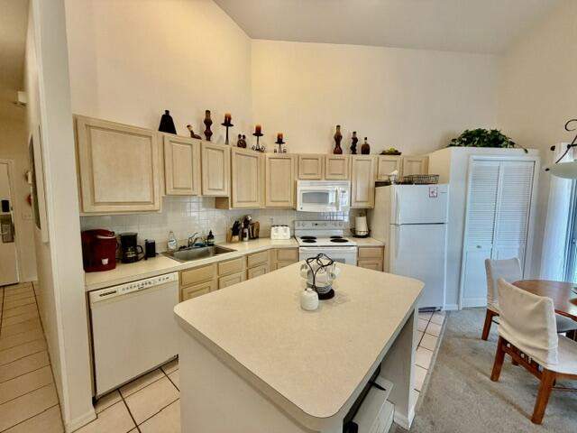 2 bedroom Condominium at 9840 Perfect Drive, Golf Villas I Condominium, Port St. Lucie — photo 4