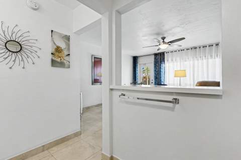 801 Atlantic Shores Boulevard #104, Hallandale Beach FL - photo 19 of 42