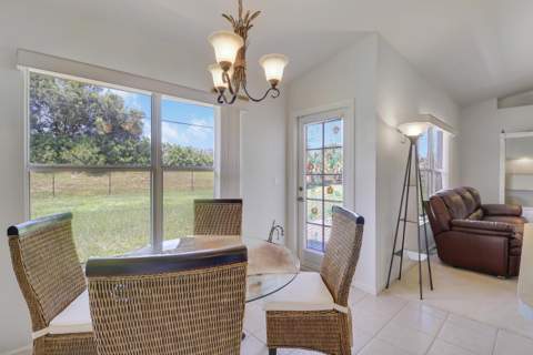 1049 SW Janette Avenue, Port St. Lucie FL - photo 11 of 20