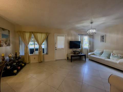 309 Pine Ridge Circle #A-1, Greenacres FL - photo 11 of 25