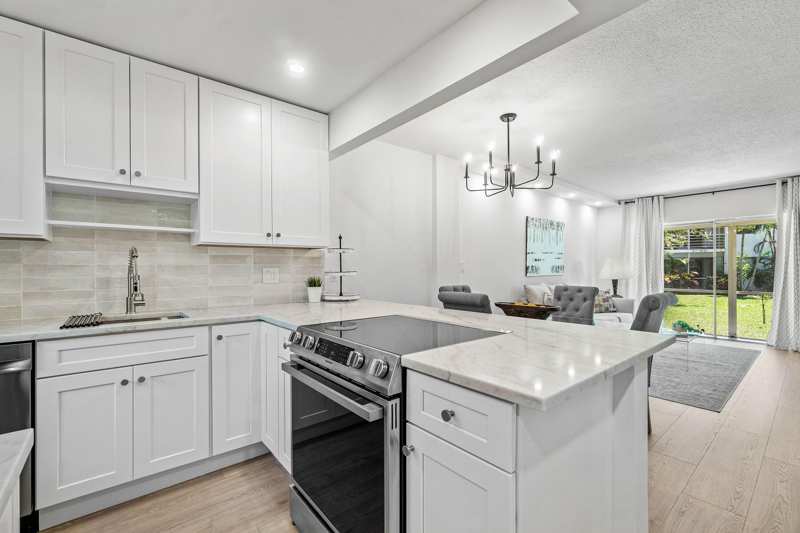 1 bedroom Condominium at 5601 NW 2nd Avenue, Boca Teeca Condo 1, Boca Raton — photo 1