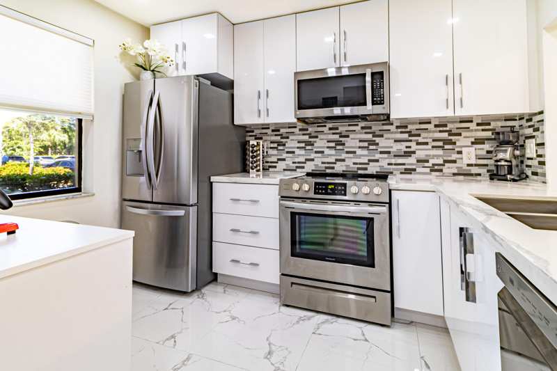 2 bedroom Condominium at 2941 N Nob Hill Road #112, Sunrise Lakes 173 Condo, Sunrise — photo 1