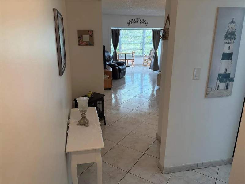 1 bedroom Condominium at 4050 NW 42nd Avenue #415, Topaz North Condo, Lauderdale Lakes — photo 5