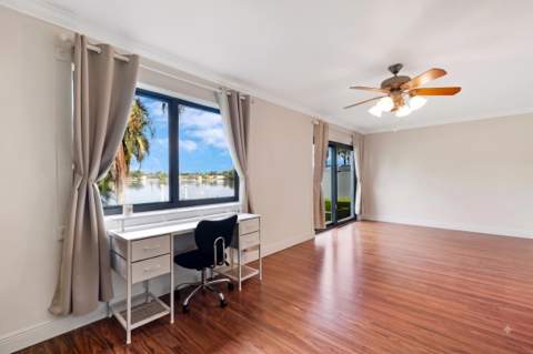 510 NW 93rd Terrace, Pembroke Pines FL - photo 7 of 28