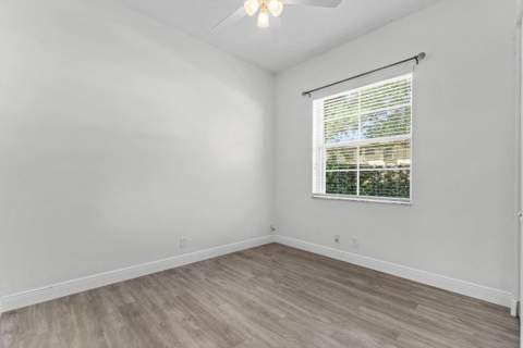 542 Tomahawk Court, Palm Beach Gardens FL - photo 15 of 49