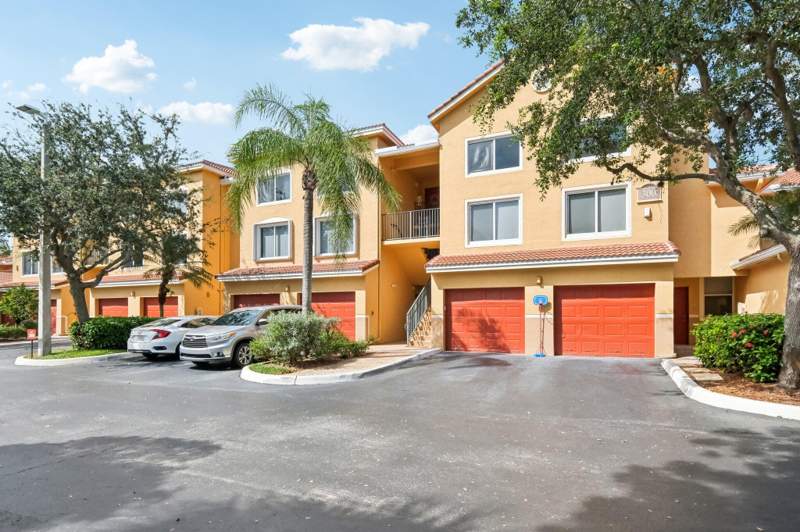 3 bedroom Condominium at 300 Scotia Drive #304, Hypoluxos Mariners Cay Condo, Hypoluxo — photo 2