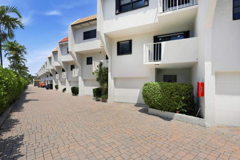 3 bedroom Townhouse at 1222 Hillsboro Mile #15, Ocean Vista Condo, Hillsboro Beach — photo 2