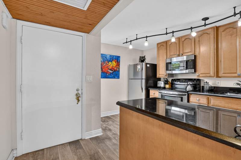2 bedroom Condominium at 3 Royal Palm Way #102, Boca Bayou, Boca Raton — photo 4