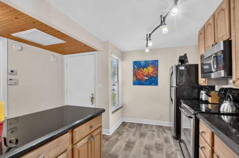 3 Royal Palm Way #102, Boca Raton FL - photo 10 of 47