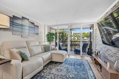 3 Royal Palm Way #102, Boca Raton FL - photo 14 of 47