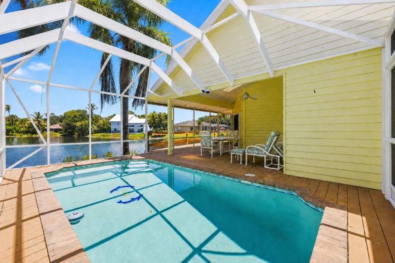 3 bedroom Single Family Residence at 10461 SE Amberjack Court, Jupiter Narrows, Hobe Sound — photo 3