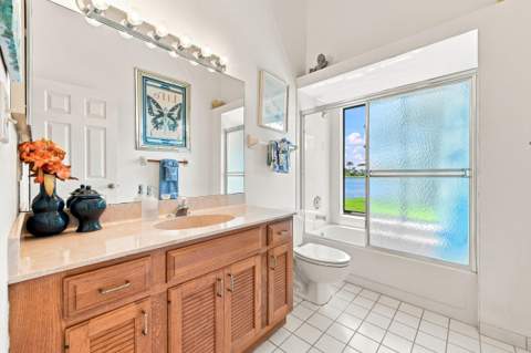 10461 SE Amberjack Court, Hobe Sound FL - photo 18 of 33