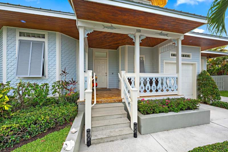 5 bedroom Single Family Residence at 1121 Fairview Lane, Palm Beach Isles 2, Singer Island — photo 3