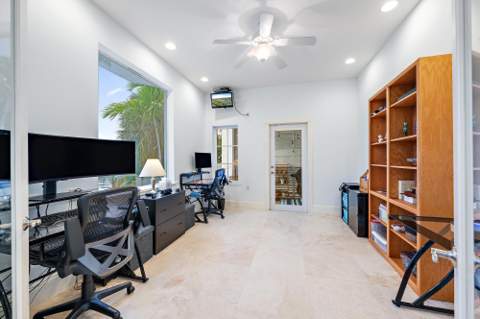 1121 Fairview Lane, Singer Island FL - photo 23 of 51