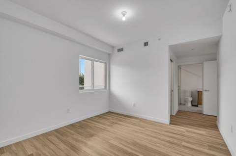 117 Lake Avenue #Unit 304, Lake Worth Beach FL - photo 22 of 55