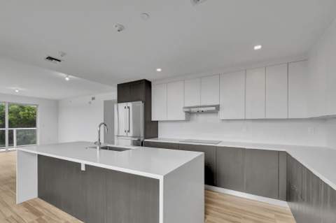 117 Lake Avenue #Unit 304, Lake Worth Beach FL - photo 10 of 55