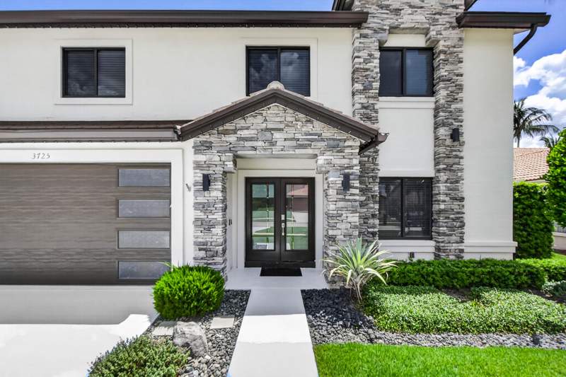 5 bedroom Single Family Residence at 3725 Cypress Lake Drive, Cypress Woods 1, Lake Worth — photo 5