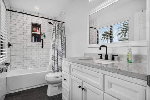 3725 Cypress Lake Drive, Lake Worth FL - photo 23 of 47
