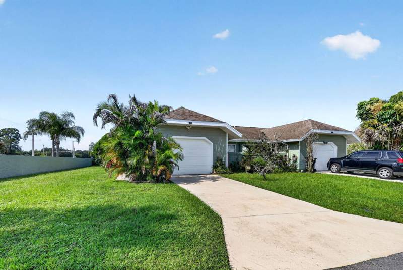 2 bedroom Villa at 1713 SE Ryecroft Court, SOUTH PORT ST LUCIE UNIT 17, Port St. Lucie — photo 2