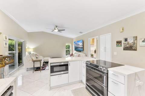 11294 Island Lakes Lane, Boca Raton FL - photo 12 of 39
