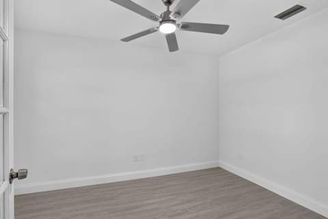 2855 NW 8th Court, Fort Lauderdale FL - photo 7 of 15