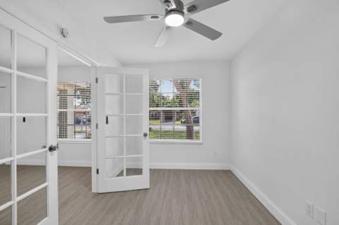 2855 NW 8th Court, Fort Lauderdale FL - photo 8 of 15
