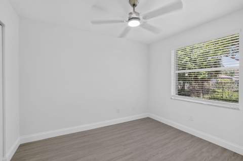 2855 NW 8th Court, Fort Lauderdale FL - photo 12 of 15