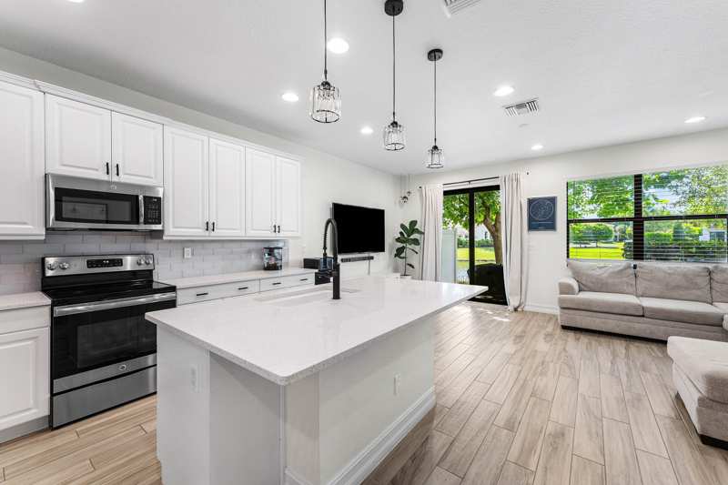 3 bedroom Townhouse at 10175 Akenside Drive, Boca Dunes Pud, Boca Raton — photo 1