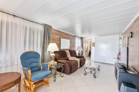 8670 SW 18th Place, Davie FL - photo 6 of 22