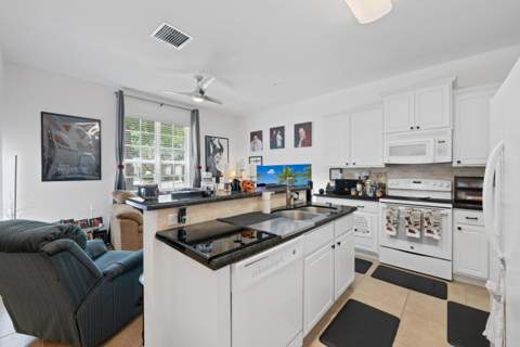 701 SW 1st Terrace, Pompano Beach FL - photo 7 of 27