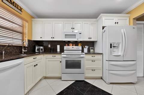464 Piedmont J, Delray Beach FL - photo 20 of 32