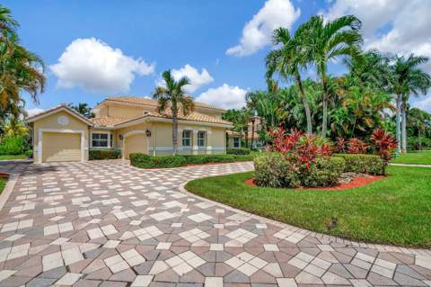 7903 Ironhorse Boulevard, West Palm Beach FL - photo 8 of 69