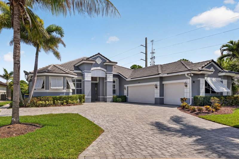 4 bedroom Single Family Residence at 755 SW River Bend Circle, Lost River Bend, Stuart — photo 4