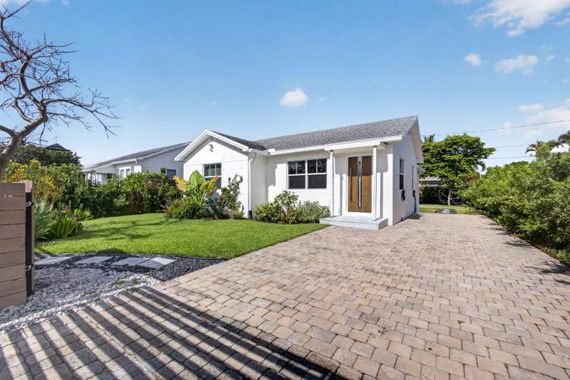 2 bedroom Single Family Residence at 1309 N Palmway, North Lake Worth, Lake Worth Beach — photo 3