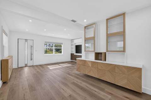 1309 N Palmway, Lake Worth Beach FL - photo 12 of 56