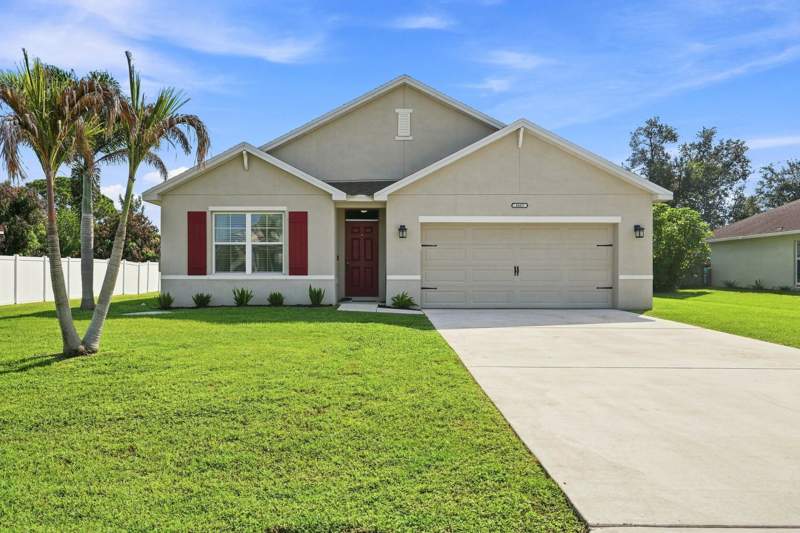 4 bedroom Single Family Residence at 1617 SE Shepard Lane, Port St Lucie Section 13, Port St. Lucie — photo 3
