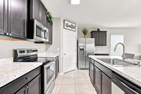 1617 SE Shepard Lane, Port St. Lucie FL - photo 12 of 35