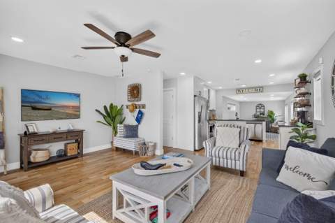 1305 N Palmway, Lake Worth Beach FL - photo 9 of 57