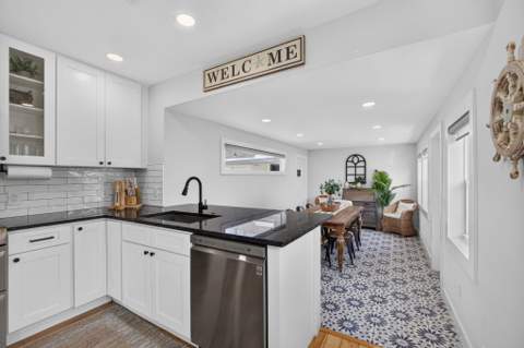 1305 N Palmway, Lake Worth Beach FL - photo 14 of 57