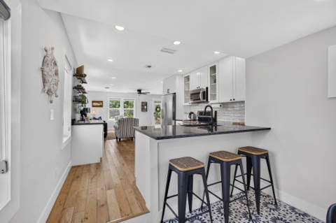 1305 N Palmway, Lake Worth Beach FL - photo 17 of 57