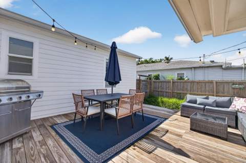 1305 N Palmway, Lake Worth Beach FL - photo 7 of 57