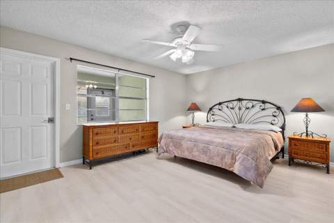 220 Country Lane #B, Boynton Beach FL - photo 12 of 26