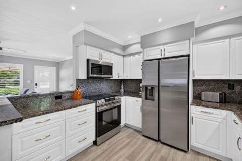 1858 NE 34th Street, Oakland Park FL - photo 16 of 68