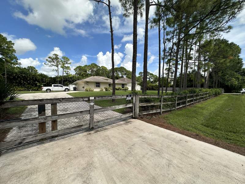 3 bedroom Single Family Residence at 16193 72nd Road, Loxahatchee, Loxahatchee — photo 4