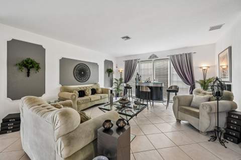 2415 Westmont Drive, Royal Palm Beach FL - photo 10 of 77
