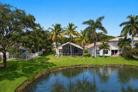 4912 NW 55th Boulevard, Coconut Creek FL - photo 8 of 33