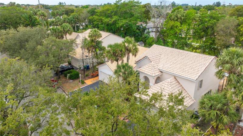 4 bedroom Single Family Residence at 3668 Wilderness Way, Woodside Estates, Coral Springs — photo 3