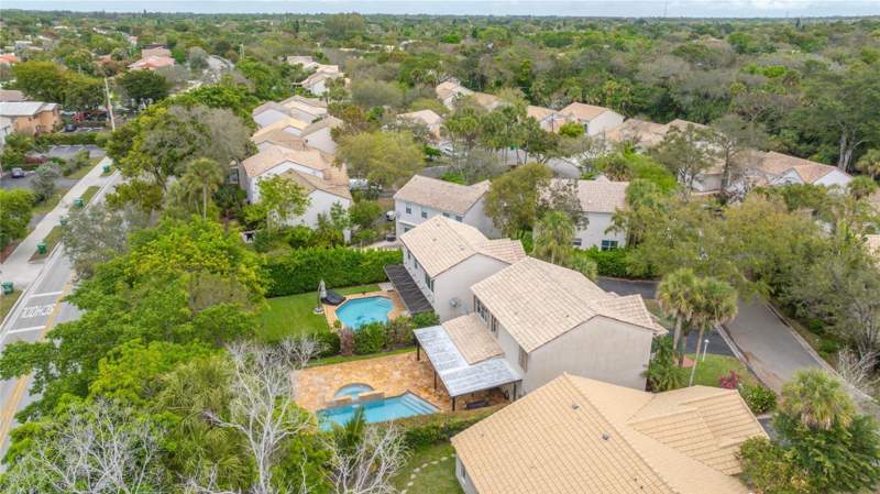 4 bedroom Single Family Residence at 3668 Wilderness Way, Woodside Estates, Coral Springs — photo 5