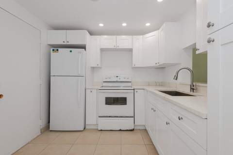 1000 NE 12th Avenue #104, Hallandale Beach FL - photo 11 of 25